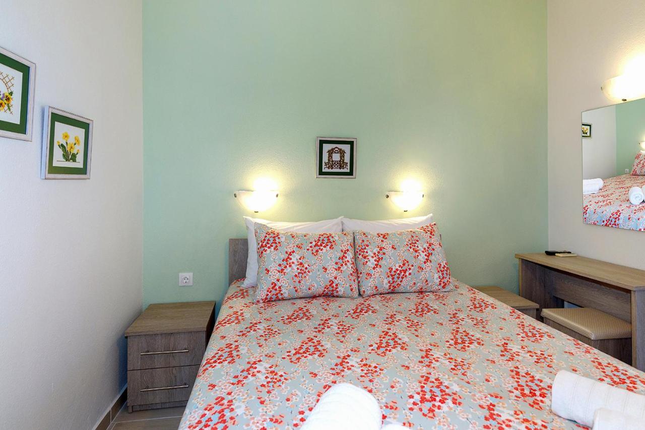 Agapitos Apartments Nikiti  Zewnętrze zdjęcie